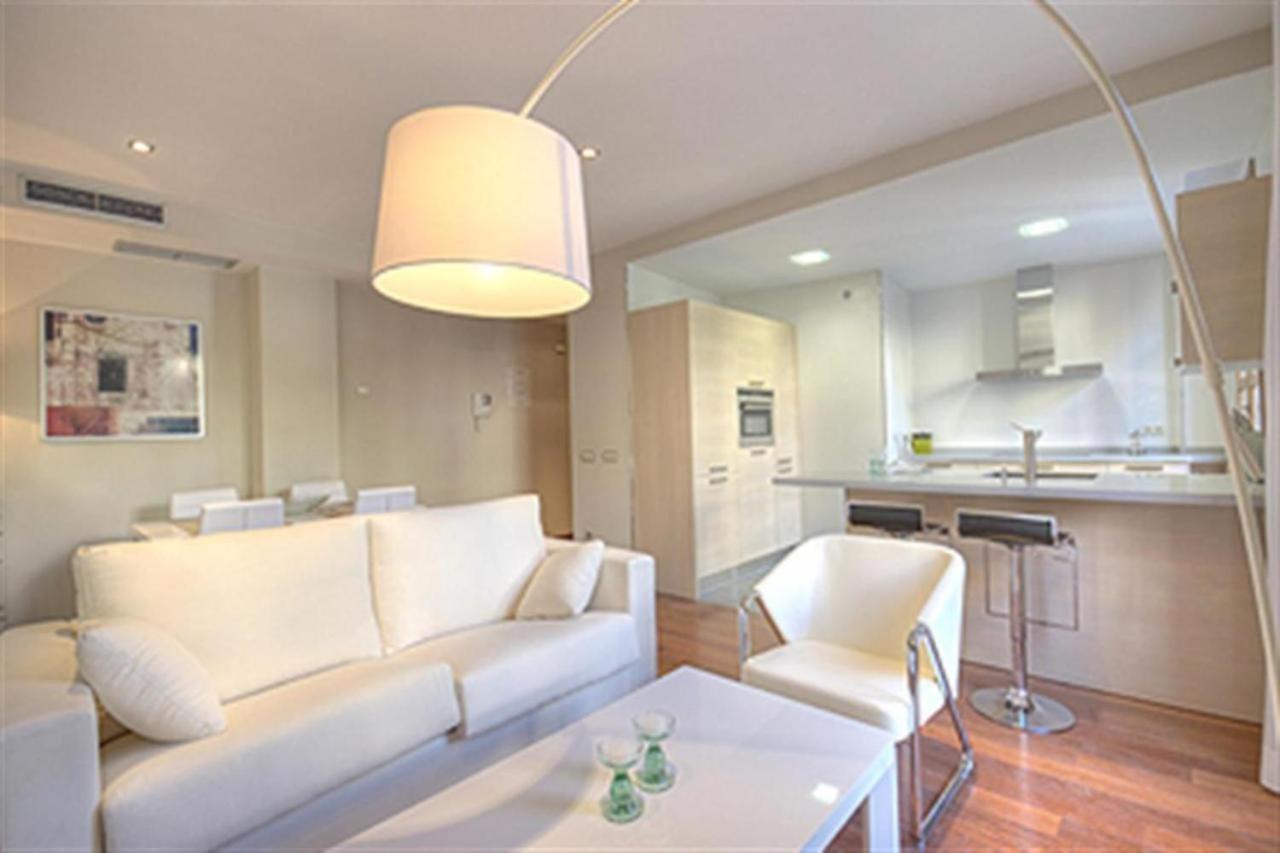 Moderno Apartamento En La Plaza Del Tossal Valencia Exterior photo